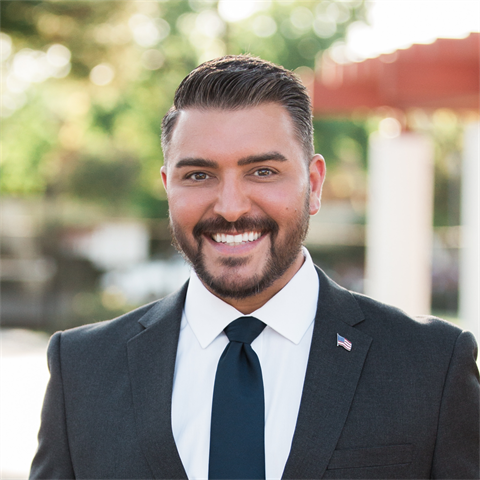 Mayor Dan Arriola headshot